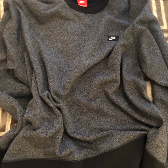 Nike Crewneck Sweater - Picture 5 of 5